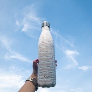 Swell bottle water. NEW